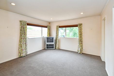 Photo of property in 15 Len Garlick Place, Pahurehure, Papakura, 2113