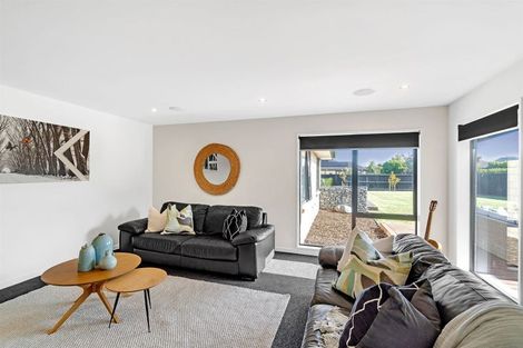 Photo of property in 43 Jacks Drive, West Melton, 7618