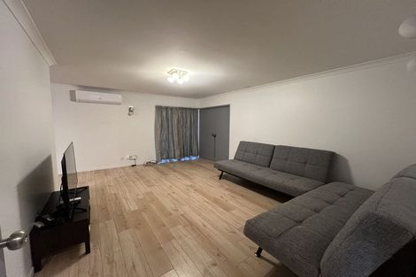 Photo of property in 1 Marvon Downs Avenue, Pakuranga Heights, Auckland, 2010