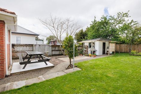 Photo of property in 210 College Street, West End, Palmerston North, 4412