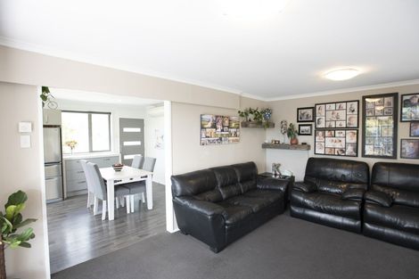 Photo of property in 1 Anne Street, Winton, 9720