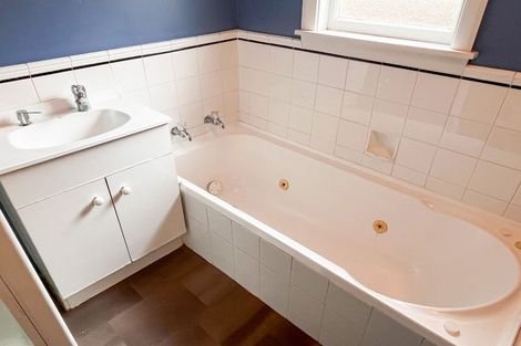 Photo of property in 20 Centaurus Road, Cashmere, Christchurch, 8022