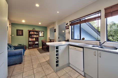 Photo of property in 35 Chamari Close, Titirangi, Auckland, 0604