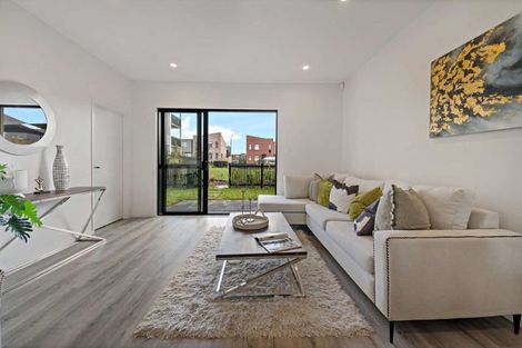 Photo of property in 10 Hokoteta Street, Mount Wellington, Auckland, 1062