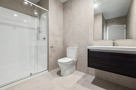 Photo of property in 4/1 Parapara Place, Albany, 0632