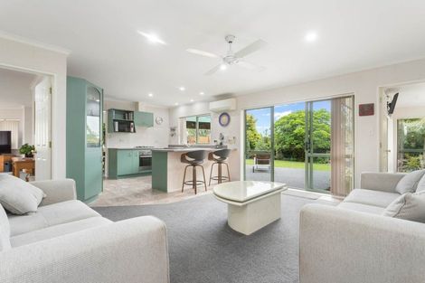 Photo of property in 23 Highfields Terrace, Henderson, Auckland, 0612