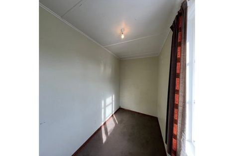 Photo of property in 5 Waldie Grove, Avalon, Lower Hutt, 5011