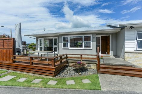 Photo of property in 1 Holyrood Street, Taradale, Napier, 4112
