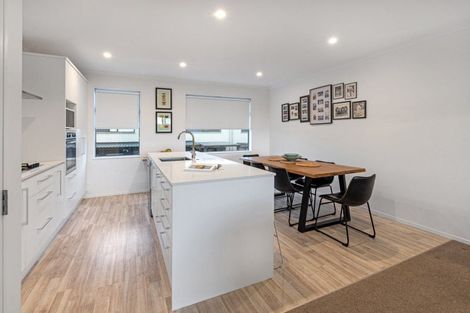 Photo of property in 33 Bonnette Road, Flat Bush, Auckland, 2019