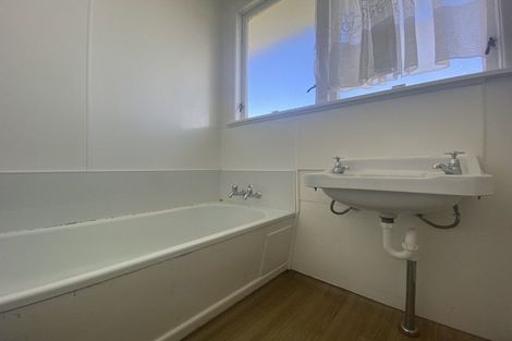 Photo of property in 70-72 Waihemo Street, Waitangirua, Porirua, 5024