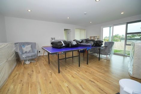 Photo of property in 4b Astrolabe Place, Gulf Harbour, Whangaparaoa, 0930