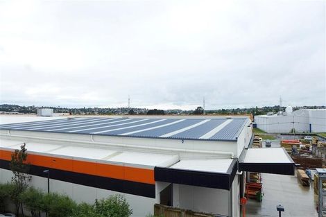 Photo of property in 3m/10 Crown Lynn Place, New Lynn, Auckland, 0600