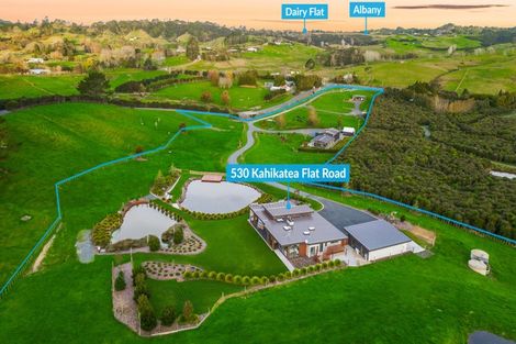 Photo of property in 530 Kahikatea Flat Road, Waitoki, Kaukapakapa, 0871