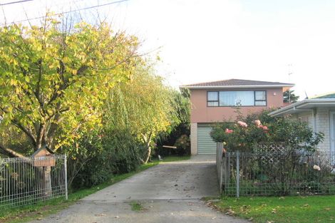 Photo of property in 2a Te Uruhi Grove, Paraparaumu, 5032