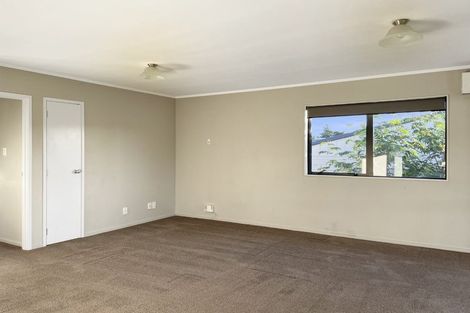 Photo of property in 8 Kopu Place, Clendon Park, Auckland, 2103