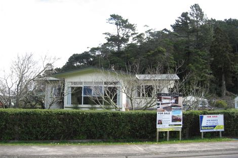 Photo of property in 135 Hauraki Road, Coromandel, 3506