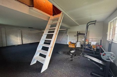 Photo of property in 7 Otahuri Crescent, Greenlane, Auckland, 1051