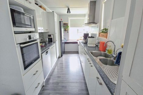 Photo of property in 5 Hay Street, Naenae, Lower Hutt, 5011