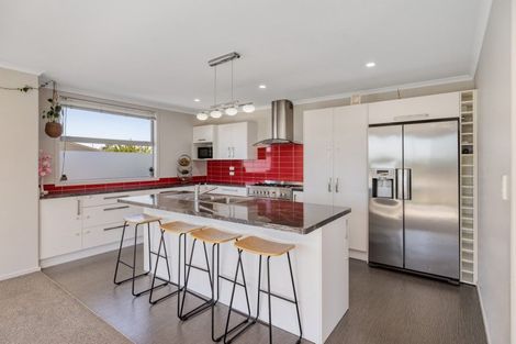 Photo of property in 12 Fleur Place, Te Puke, 3119