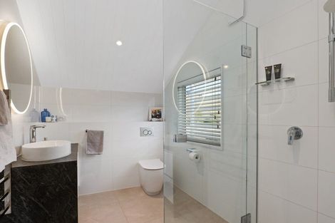 Photo of property in 117 Main Road, Redcliffs, Christchurch, 8081