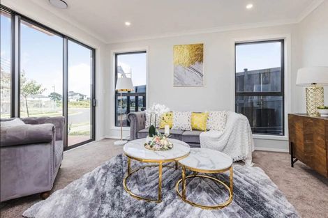 Photo of property in 29 Seagreen Avenue, Rosehill, Papakura, 2113