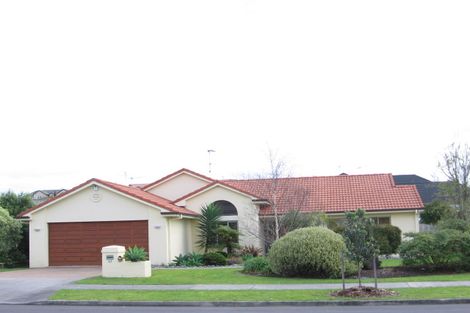 Photo of property in 43 Santa Ana Drive, Dannemora, Auckland, 2016