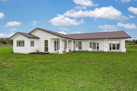 Photo of property in 3 Sands Road, Waiuku, 2681