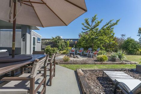 Photo of property in 73 Montgomery Crescent, Kinloch, Taupo, 3377
