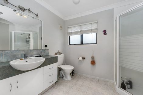 Photo of property in 24 John Webb Drive, Glenview, Hamilton, 3206