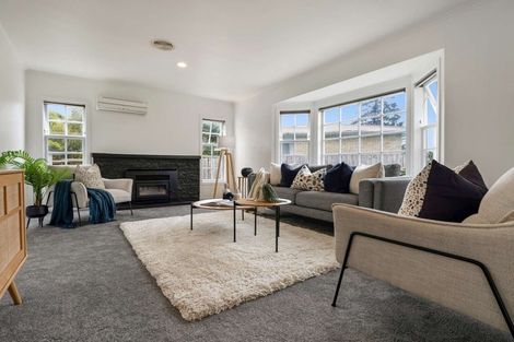 Photo of property in 10 Jarmey Place, Mangakakahi, Rotorua, 3015