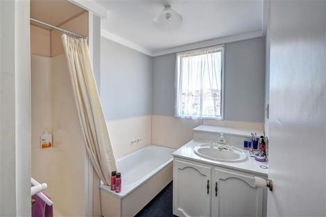 Photo of property in 10 Kent Place, Mosgiel, 9024