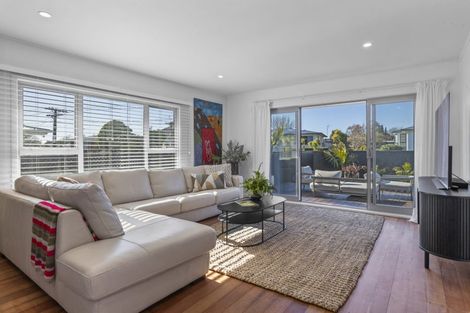 Photo of property in 29 Plympton Street, Brooklands, New Plymouth, 4310
