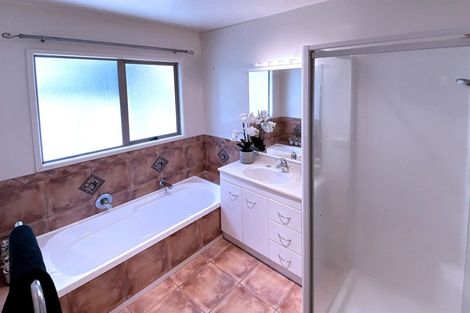 Photo of property in 8 Tautara Place, Ohauiti, Tauranga, 3112