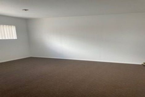 Photo of property in 96 Carnoustie Drive, Wattle Downs, Auckland, 2103