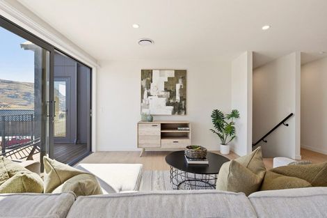 Photo of property in 104 Spur Ridge Rise, Jacks Point, 9371