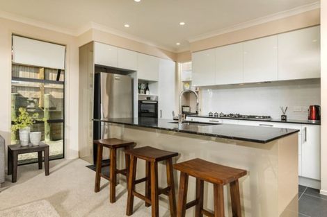 Photo of property in 15 Cilliers Drive, Silverdale, 0932