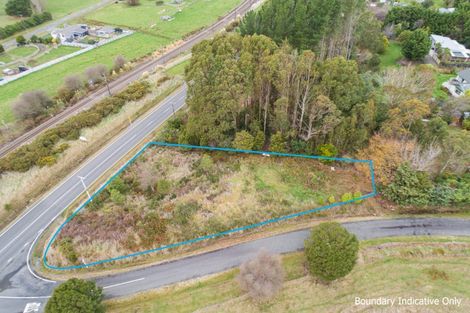 Photo of property in 7 Sherwill Street, Halcombe, 4779