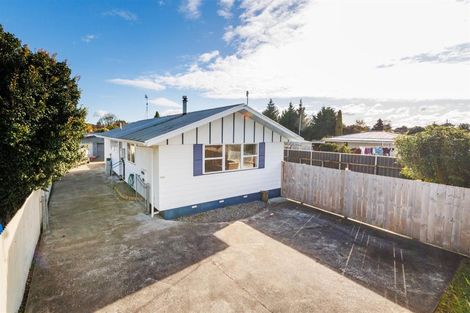 Photo of property in 181a Bridge Street, Bulls, 4818