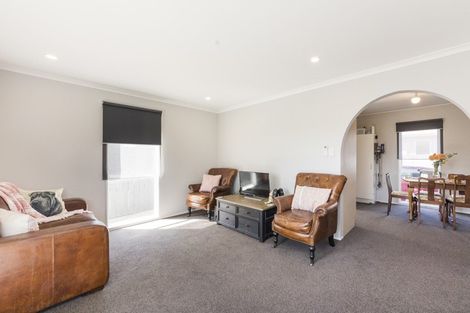 Photo of property in 1/17 Apollo Parade, Milson, Palmerston North, 4414