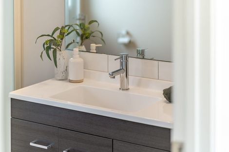 Photo of property in 19 Te Kaeaea Crescent, Wallaceville, Upper Hutt, 5018