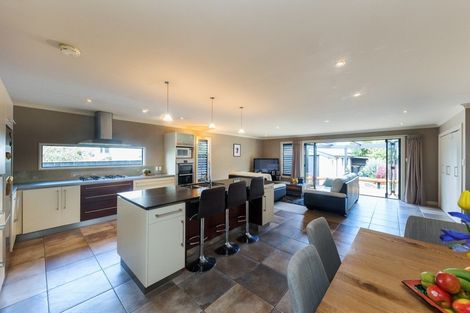 Photo of property in 42 Lincoln Terrace, Hokowhitu, Palmerston North, 4410