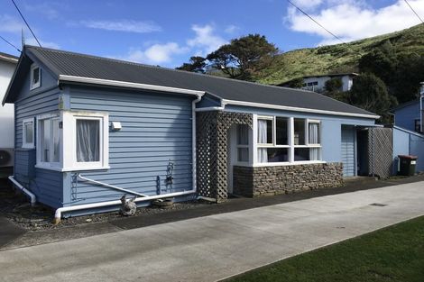 Photo of property in 25-27 Mowhanau Drive, Kai Iwi, Whanganui, 4574