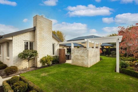 Photo of property in 51 Skyedale Drive, Harewood, Christchurch, 8051