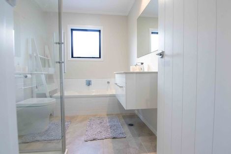 Photo of property in 33 Ridgedale Crescent, Flagstaff, Hamilton, 3210