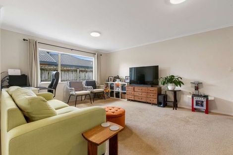 Photo of property in 2 Walnut Grove, Whakatane, 3120