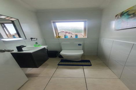 Photo of property in 9 Neesons Way, Glendene, Auckland, 0602