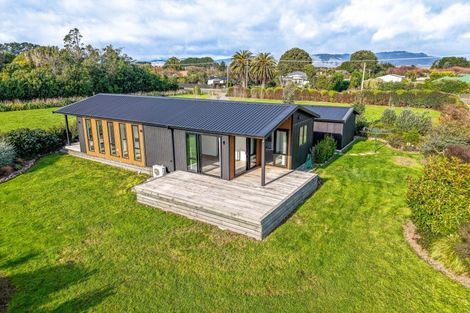 Photo of property in 128 Rangiuru Road, Otaki Beach, Otaki, 5512