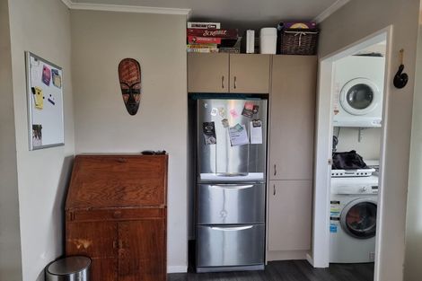 Photo of property in 69a Hartford Crescent, Totara Park, Upper Hutt, 5018