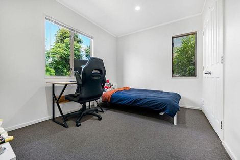 Photo of property in 5/17 Neta Grove, Henderson, Auckland, 0612