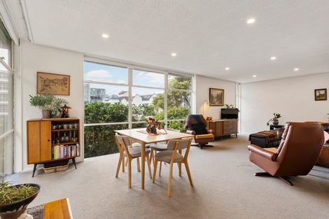 Photo of property in Jellicoe Towers, 191 The Terrace, Wellington Central, Wellington, 6011